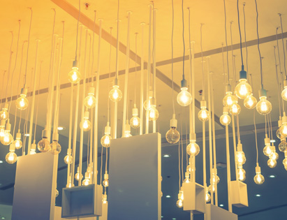 General lighting arrangement for indoor and outdoor functions